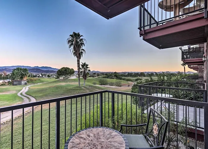 Hébergement de vacances Havasu Getaway W/ Golf Course & Views!