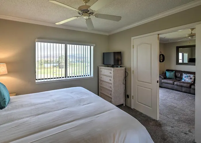 Hébergement de vacances Havasu Getaway W/ Golf Course & Views! *