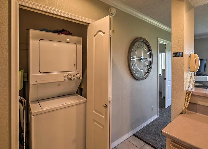 Havasu Getaway W/ Golf Course & Views! Lake Havasu City