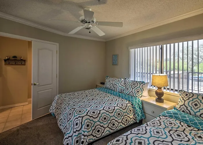 Hébergement de vacances Havasu Getaway W/ Golf Course & Views! Lake Havasu City